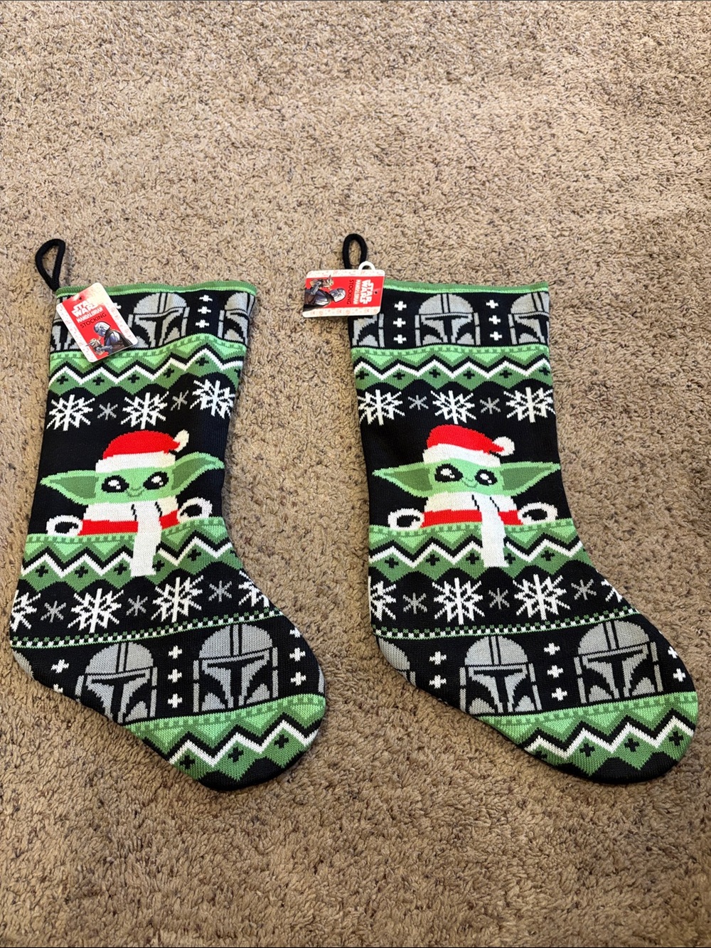 Bundle Star Wars Mandalorian Stocking in Black & Green